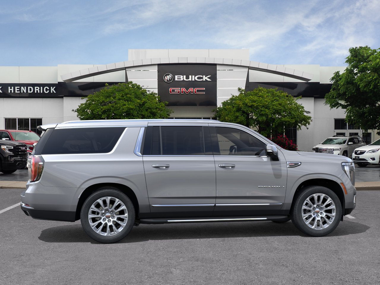 New 2026 GMC Yukon XL Denali w/ Advanced Technology Package AWD/4WD image 7