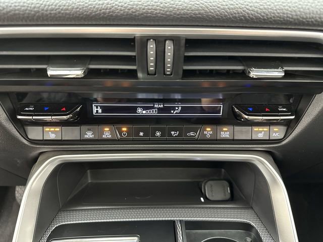 Certified 2025 MAZDA CX-70 Plug-In Hybrid w/ Premium Pkg image 18