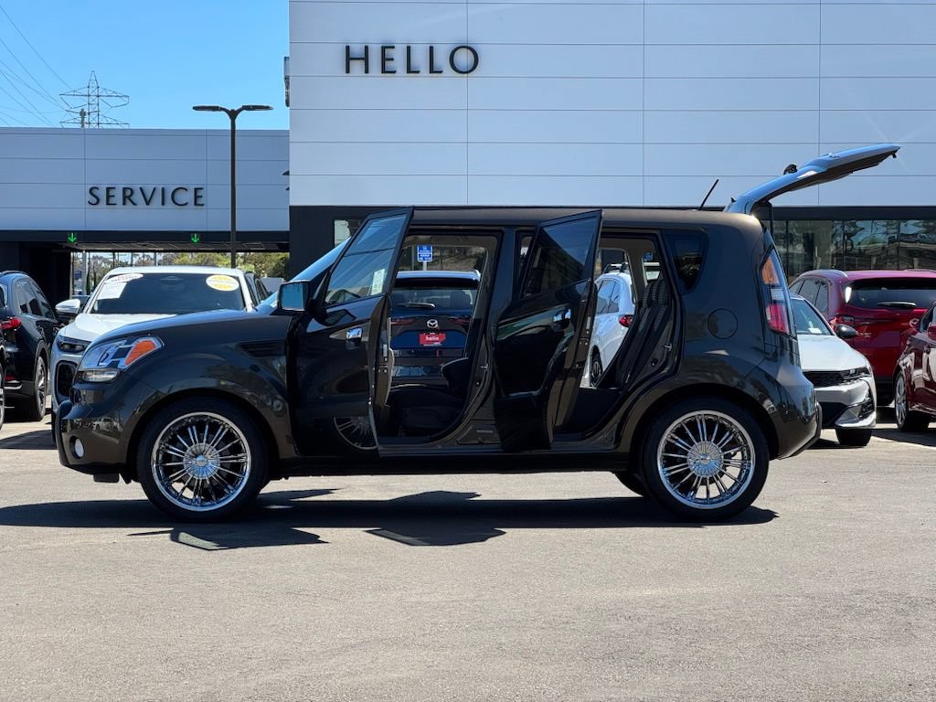 Used 2010 Kia Soul ! FWD image 28