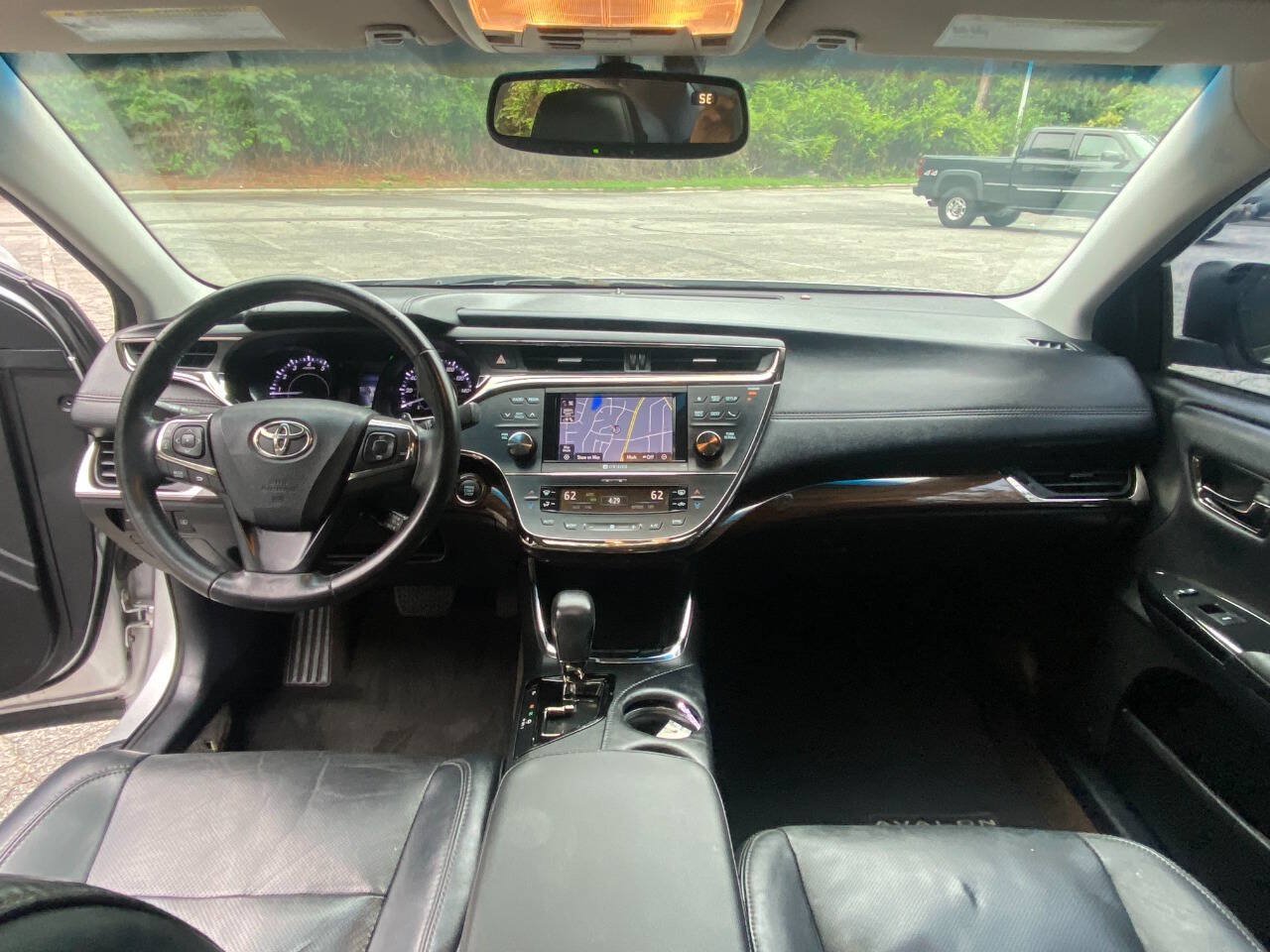Used 2013 Toyota Avalon Limited FWD image 41