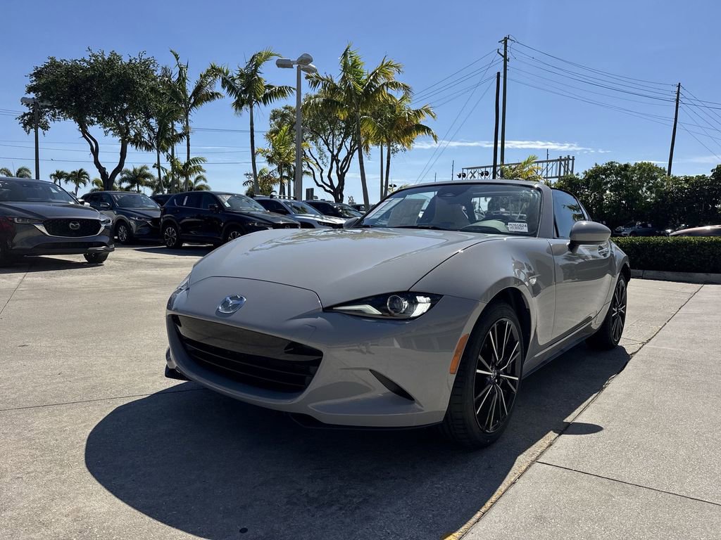 New 2026 MAZDA MX-5 Miata RF Grand Touring RWD image 31