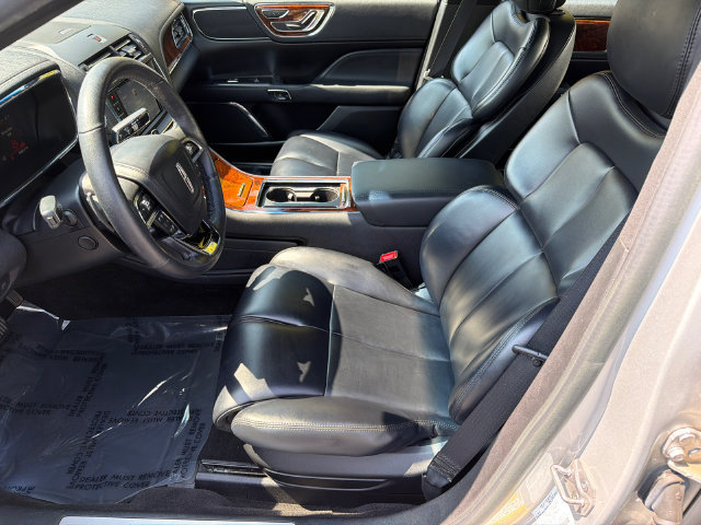 Used 2019 Lincoln Continental Premiere FWD image 10