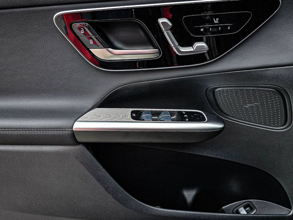 New 2026 Mercedes-Benz GLC 300 4MATIC image 11