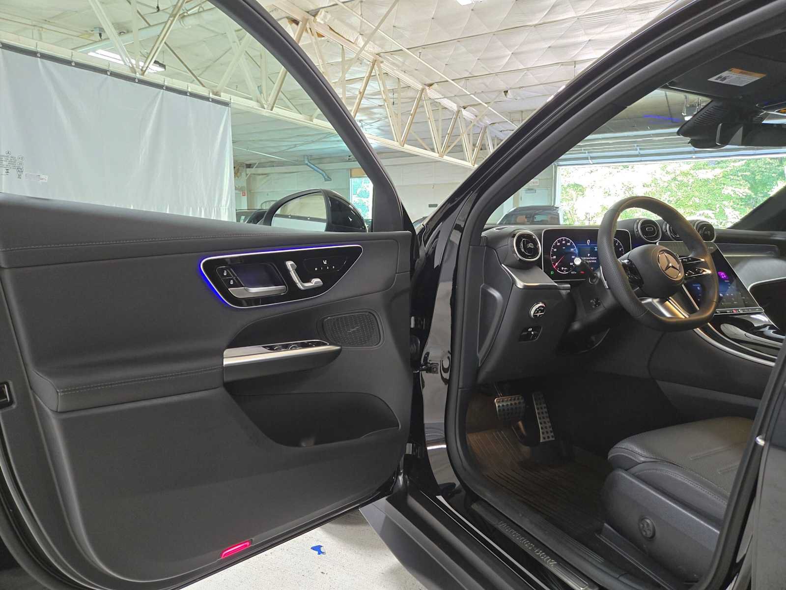 Used 2026 Mercedes-Benz GLC 300 4MATIC image 19