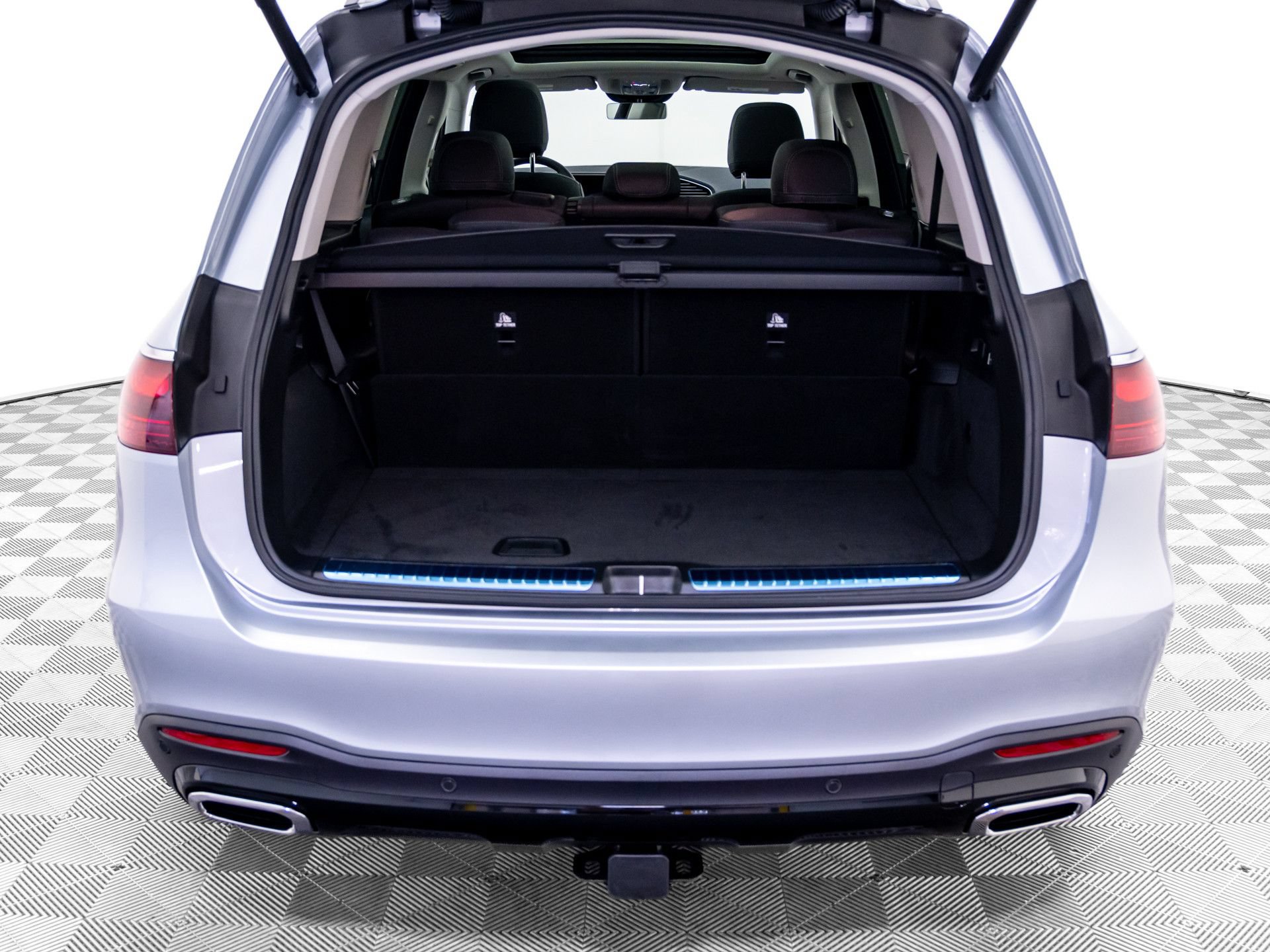 New 2026 Mercedes-Benz GLS 450 4MATIC image 33