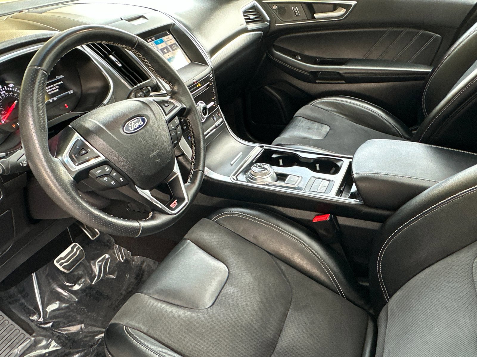 Certified 2019 Ford Edge ST w/ Equipment Group 401A image 10