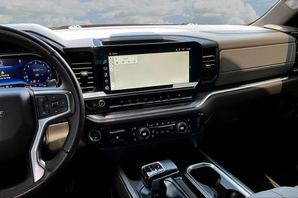 Used 2023 Chevrolet Silverado 1500 LTZ AWD/4WD image 12