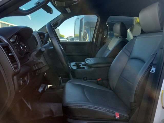 New 2024 RAM 5500 Tradesman w/ Chrome Appearance Group image 18