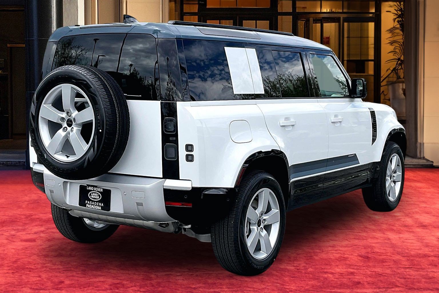 New 2026 Land Rover Defender 110 S AWD/4WD image 5