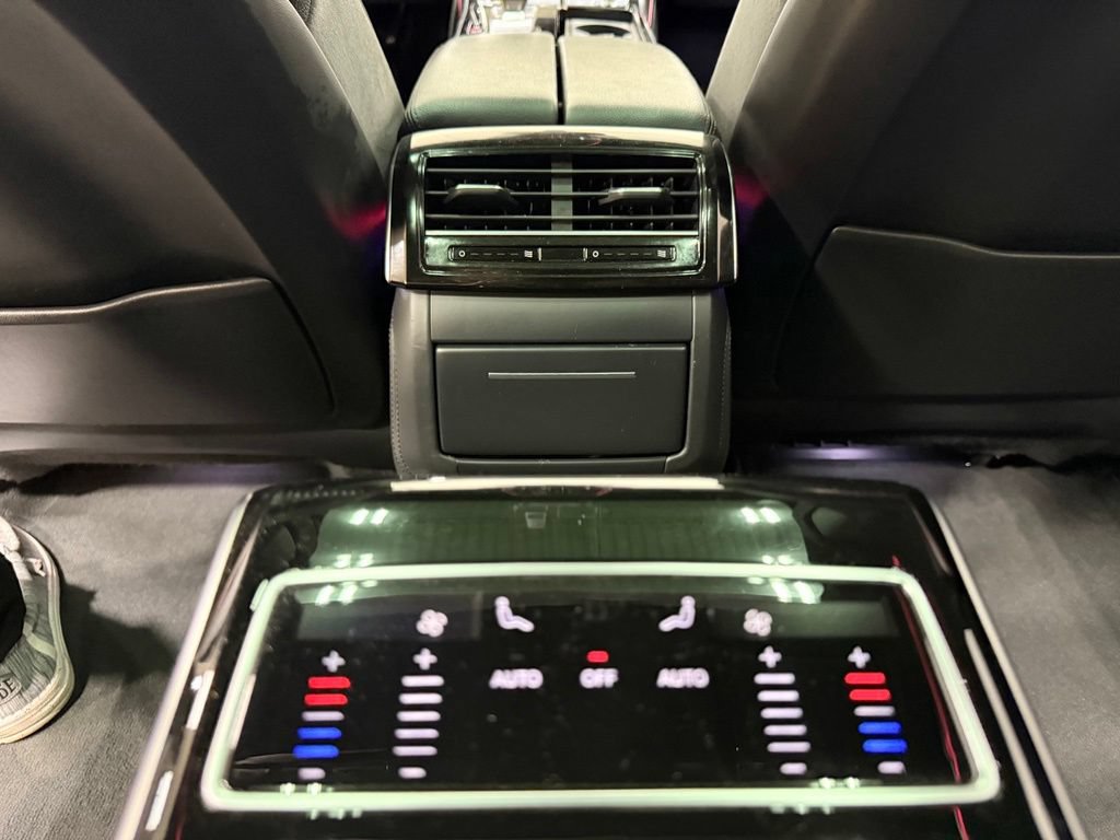 Used 2022 Audi A8 L 3.0T AWD/4WD image 38
