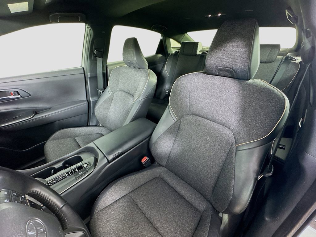 Used 2023 Toyota Crown XLE image 22