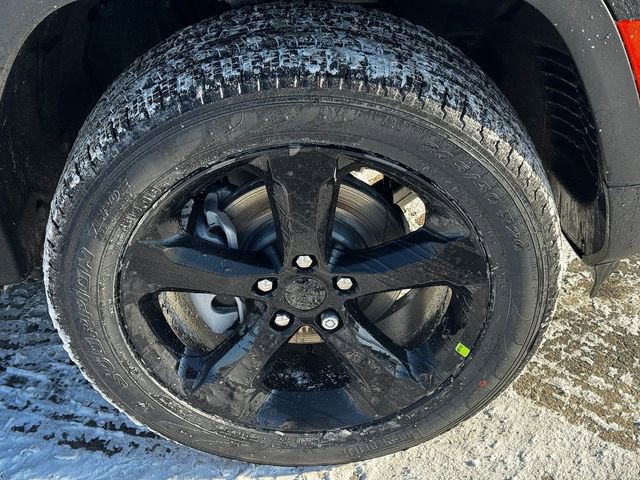 New 2026 Jeep Grand Cherokee Limited w/ Limited Altitude Package image 9