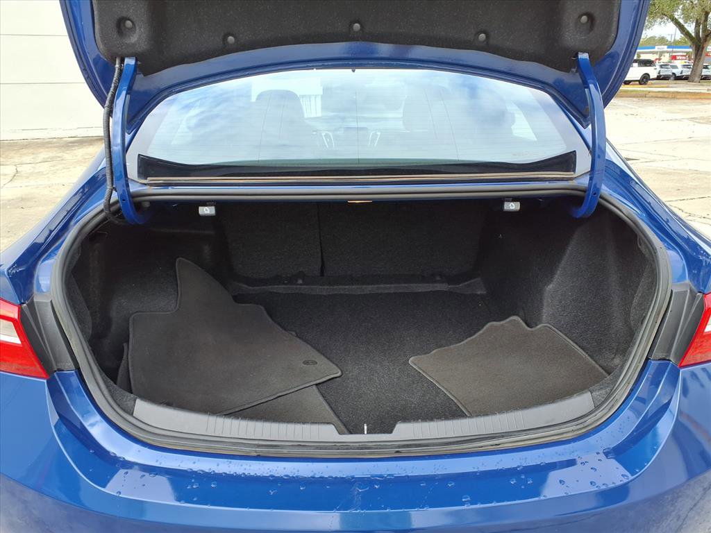 Used 2023 Chevrolet Malibu LT image 14