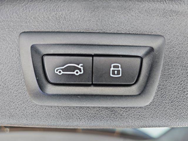 Certified 2024 BMW X7 xDrive40i w/ M Sport Package image 15