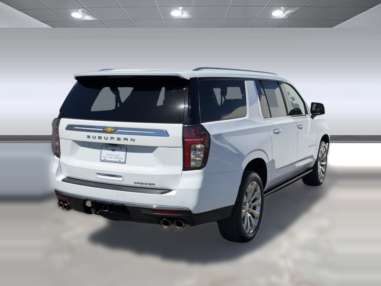 Used 2023 Chevrolet Suburban Premier w/ Premium Package 2 AWD/4WD image 8