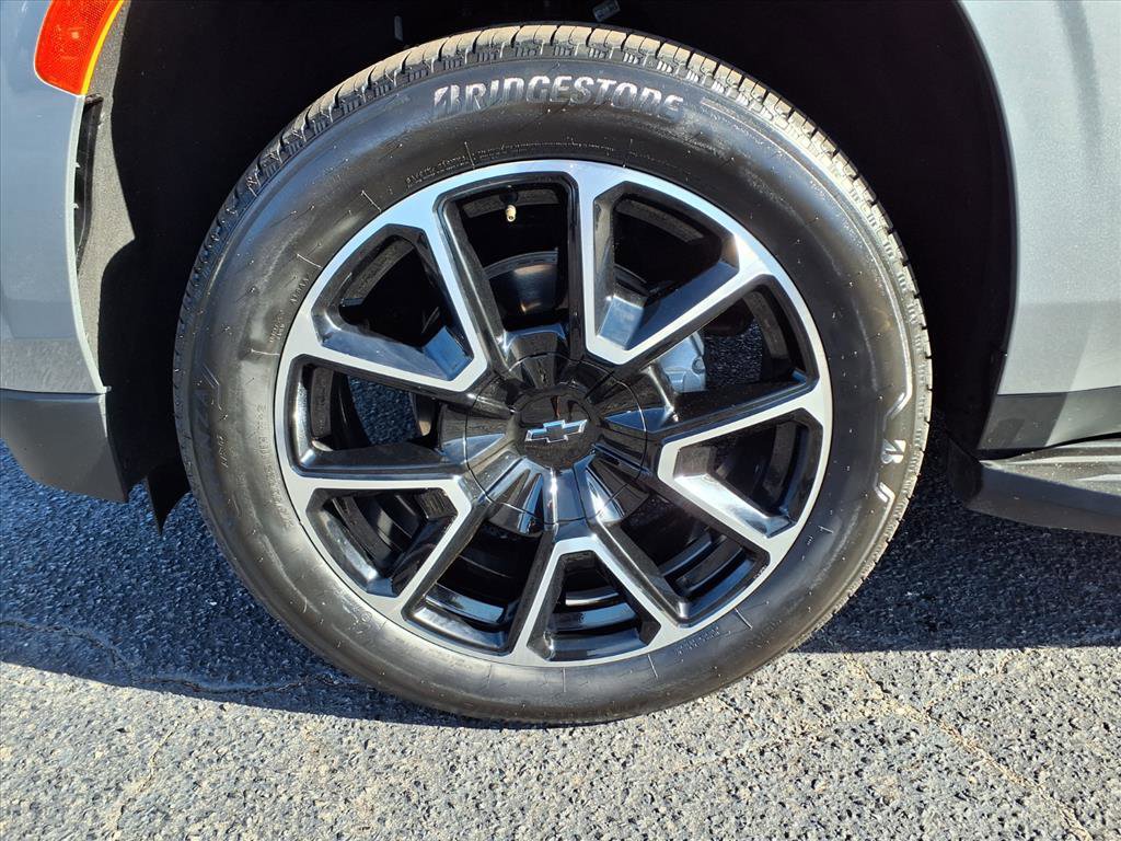 Certified 2024 Chevrolet Tahoe RST w/ Luxury Package image 5