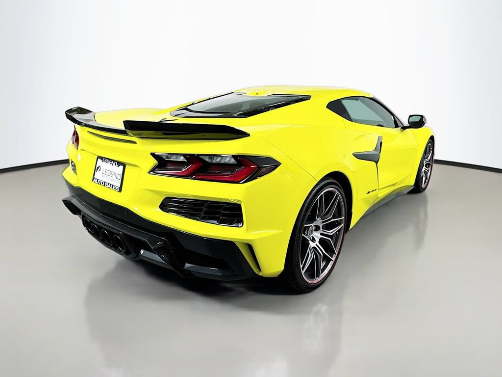Used 2023 Chevrolet Corvette Z06 w/ Stealth Interior Trim Package RWD image 6