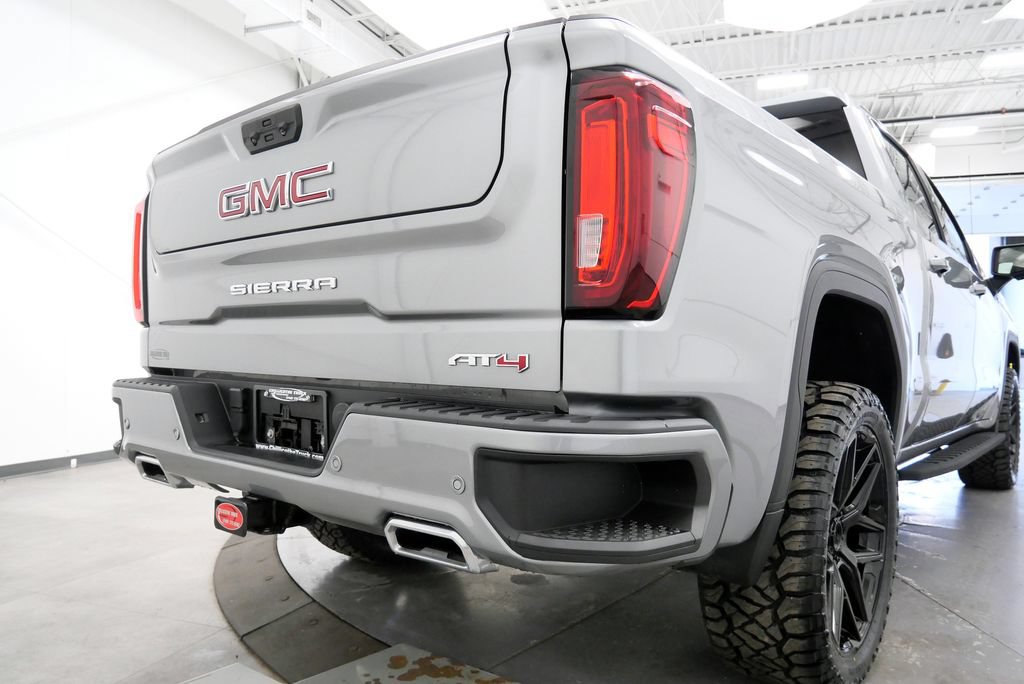 Used 2024 GMC Sierra 1500 AT4 w/ Technology Package AWD/4WD image 34
