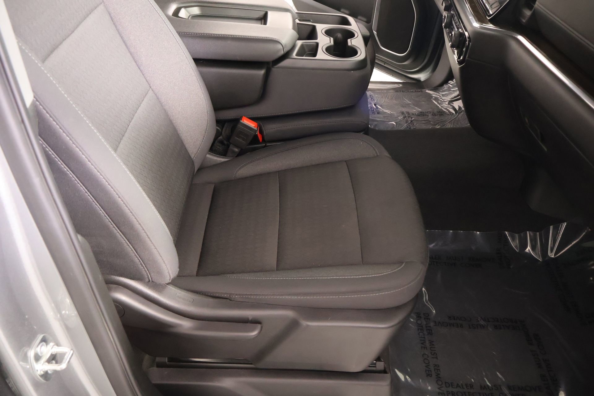 Used 2025 Chevrolet Silverado 1500 LT AWD/4WD image 13