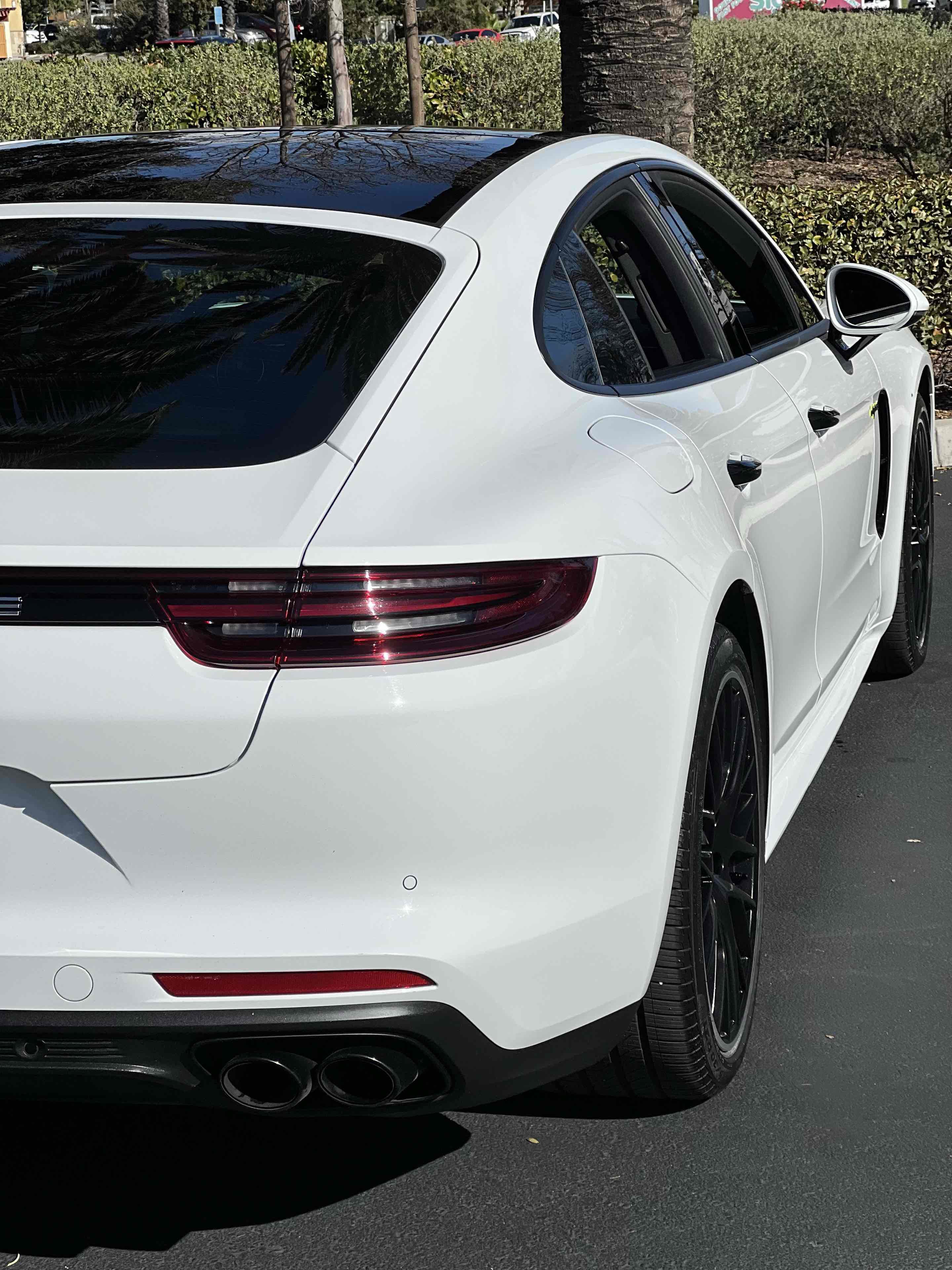 Used 2020 Porsche Panamera 4 image 57