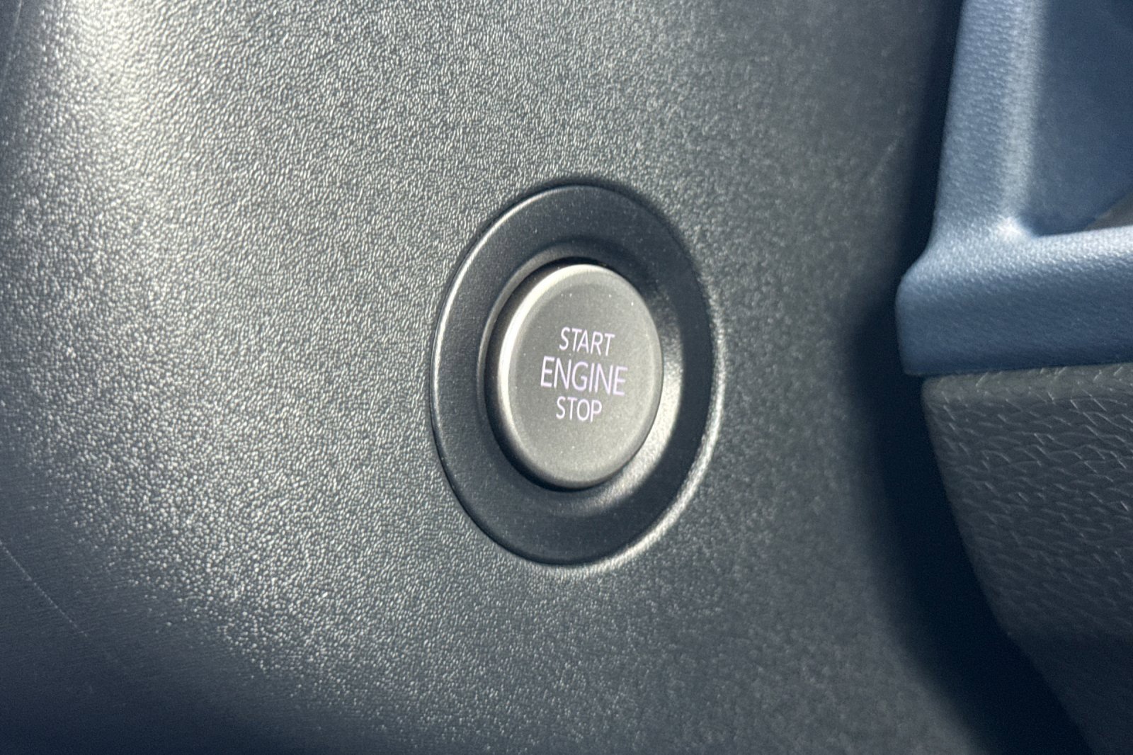 New 2025 Volkswagen ID. Buzz Pro S Plus image 22