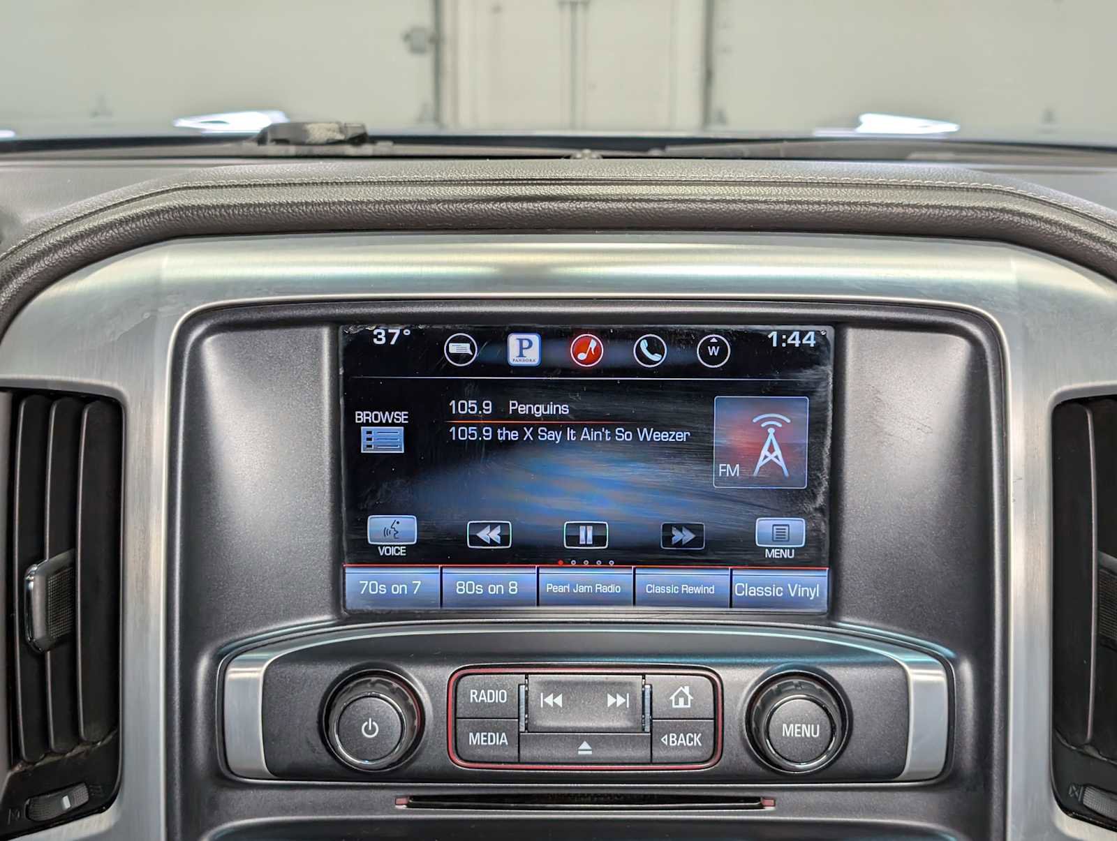 Used 2015 GMC Sierra 1500 SLT w/ SLT Preferred Package AWD/4WD image 19