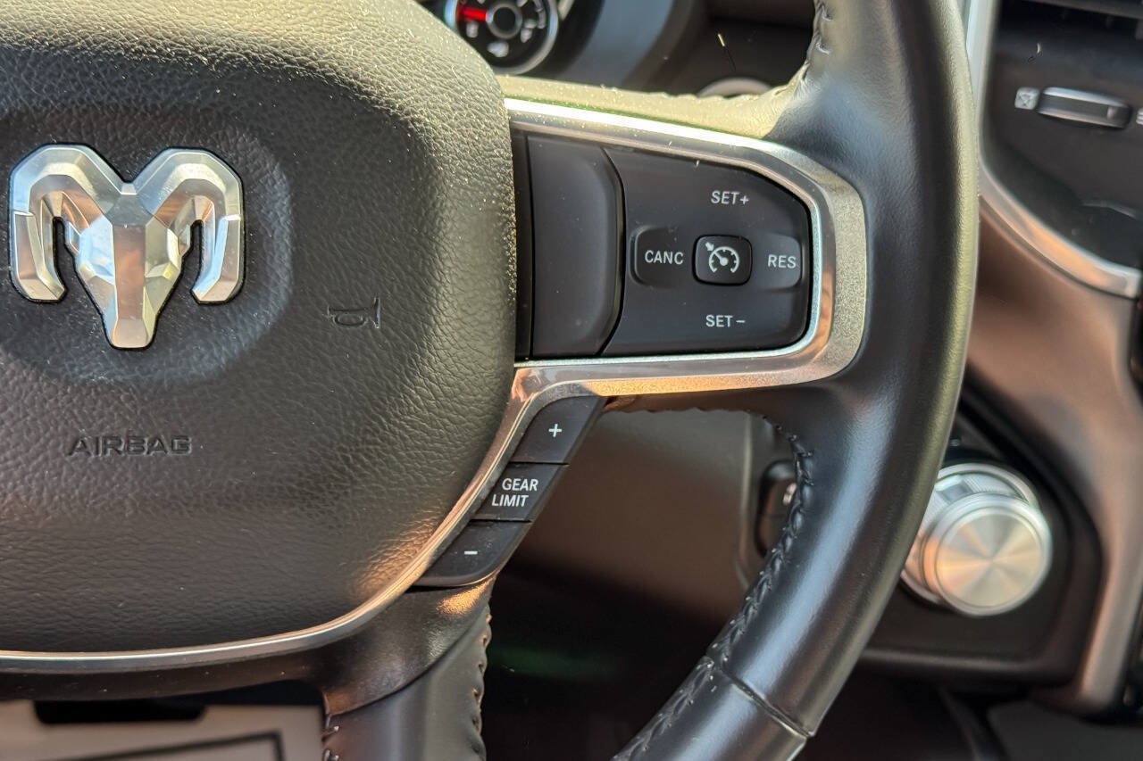 Used 2023 RAM 2500 Laramie AWD/4WD image 35
