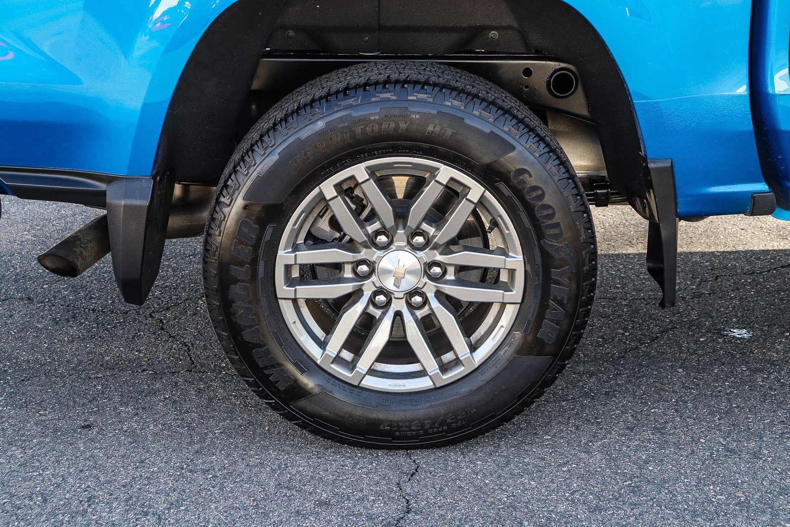 Used 2023 Chevrolet Colorado LT w/ LT Convenience Package II image 7