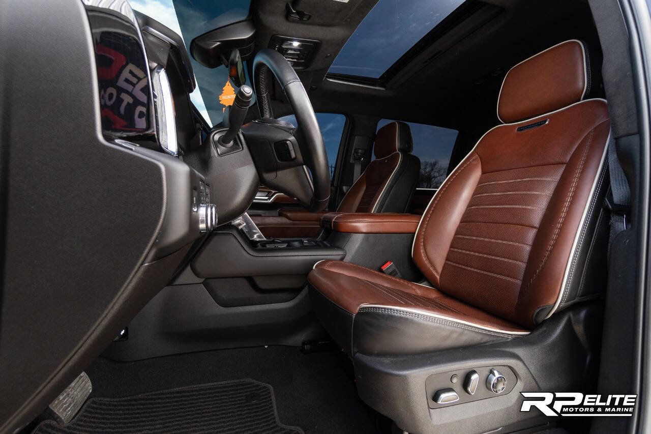 Used 2025 GMC Sierra 2500 Denali Ultimate image 47