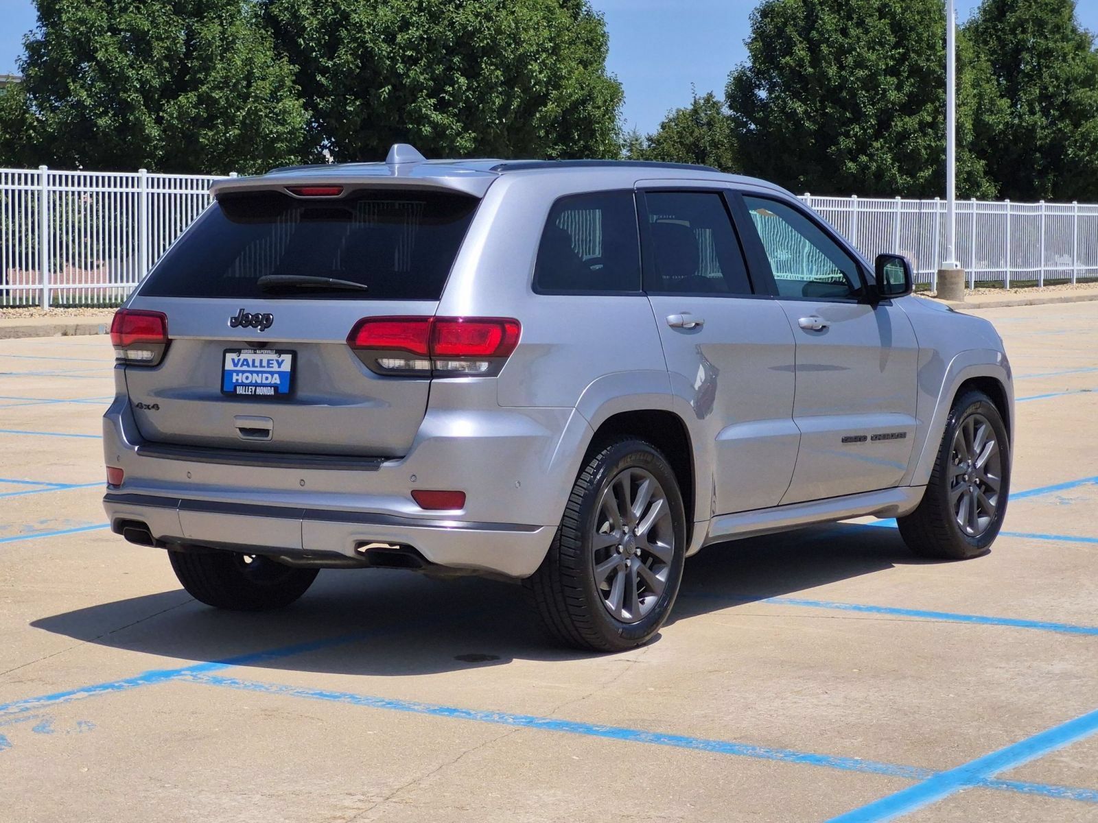 Used 2019 Jeep Grand Cherokee High Altitude AWD/4WD image 6
