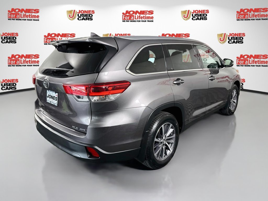 Certified 2019 Toyota Highlander XLE AWD/4WD image 16