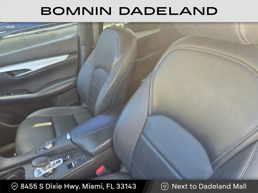 Used 2020 INFINITI QX50 Luxe w/ Navigation Package image 12