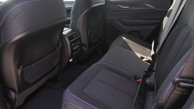 New 2026 Jeep Grand Cherokee Laredo X RWD image 13