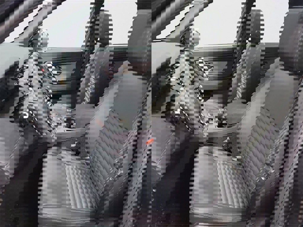 New 2024 Land Rover Discovery Sport Dynamic SE image 13