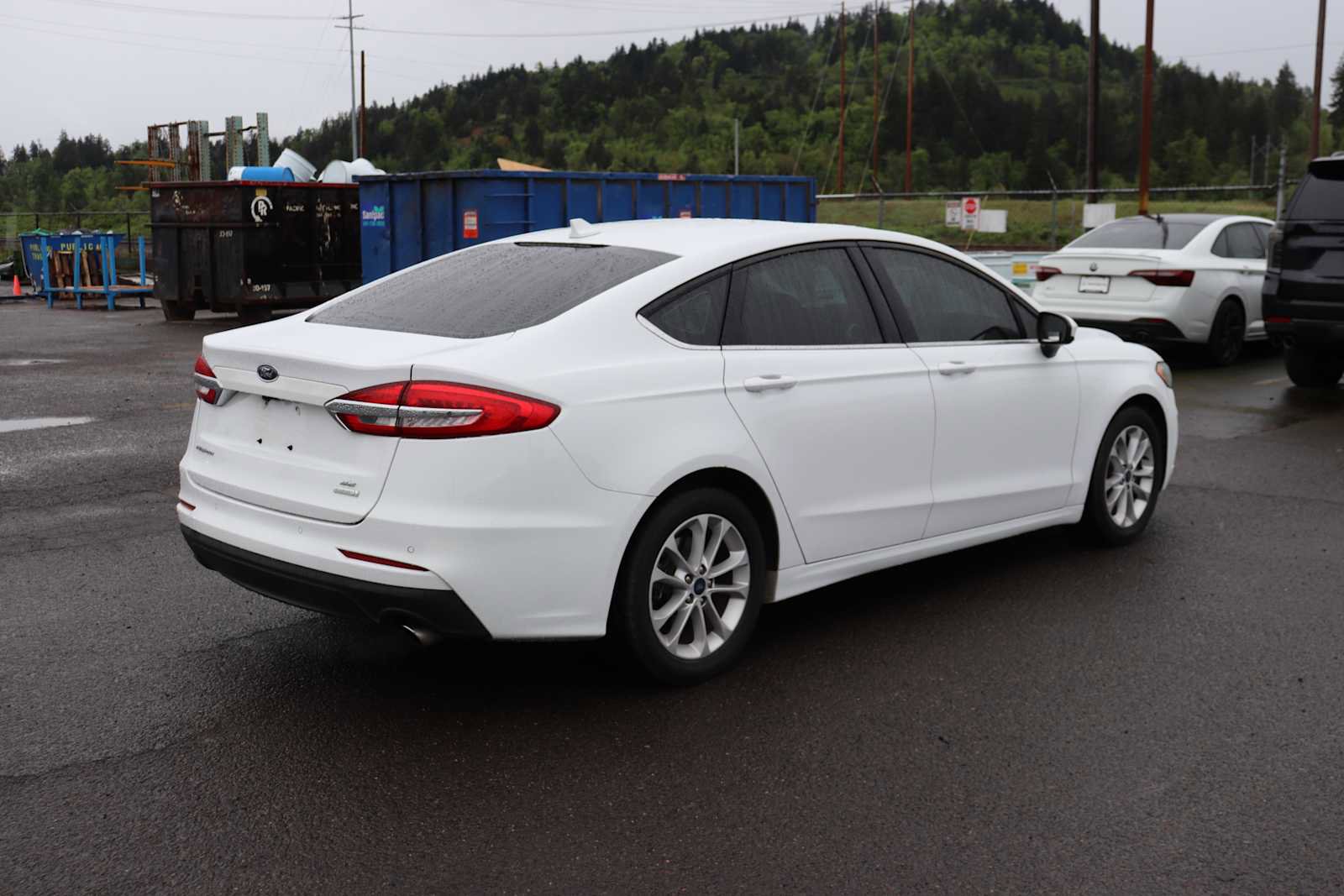 Used 2020 Ford Fusion SE FWD image 5