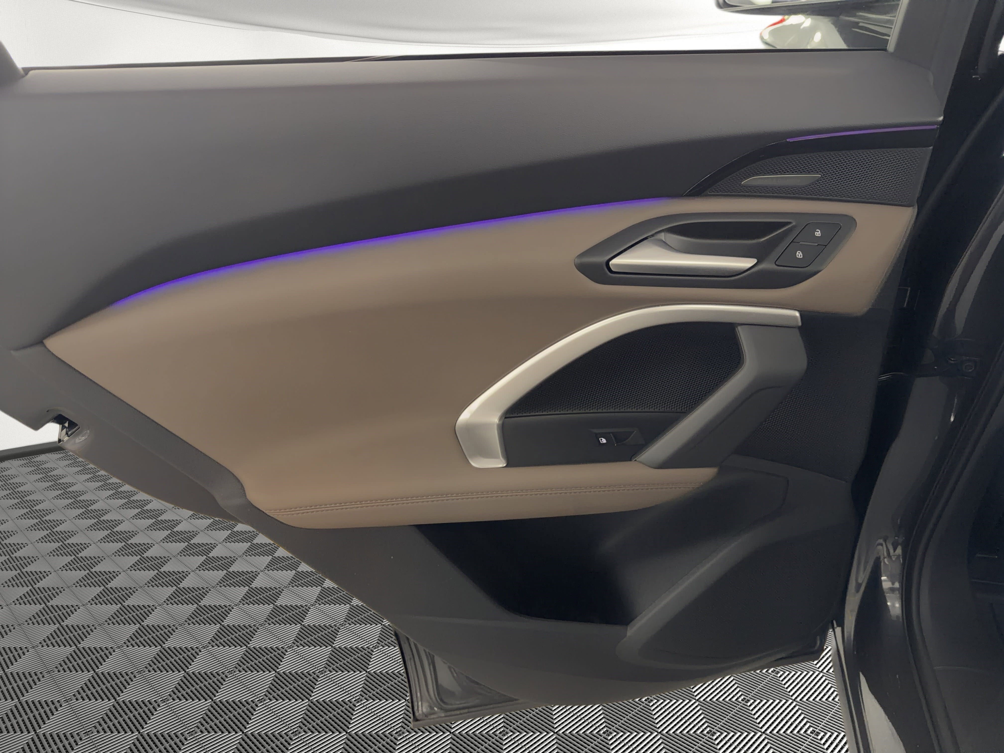 Certified 2025 Audi Q5 Premium w/ Premium Plus AWD/4WD image 17