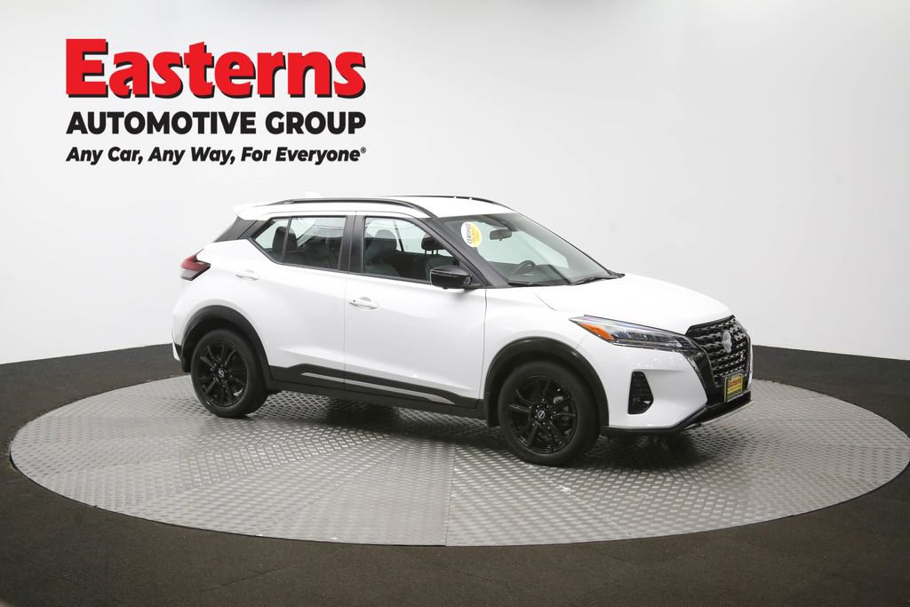 Used 2023 Nissan Kicks SR w/ SR Premium Package image 49