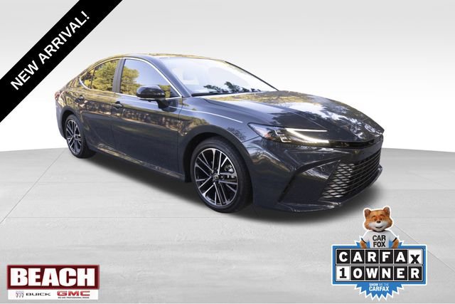 Used 2025 Toyota Camry XLE