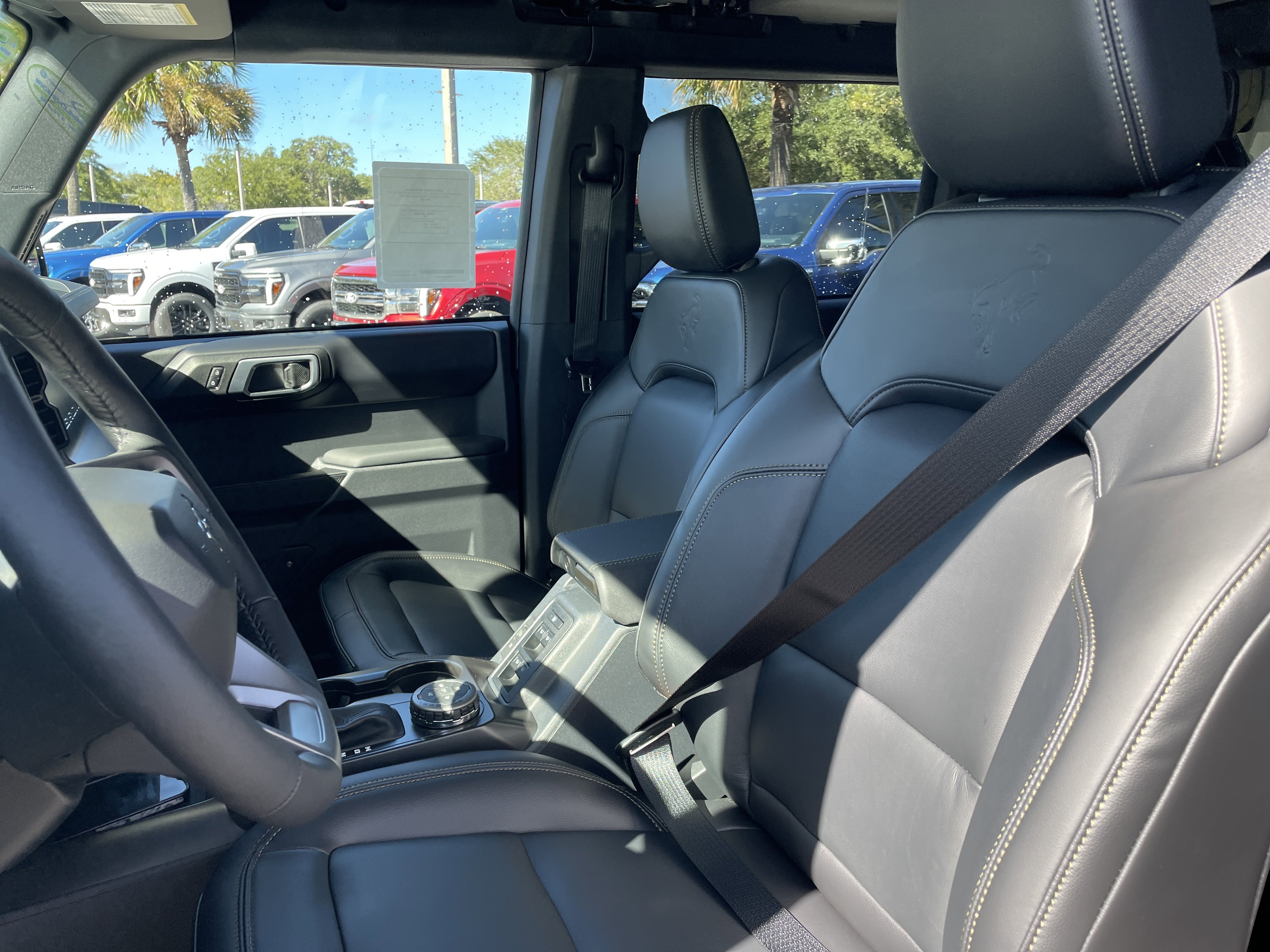 New 2025 Ford Bronco Badlands image 14