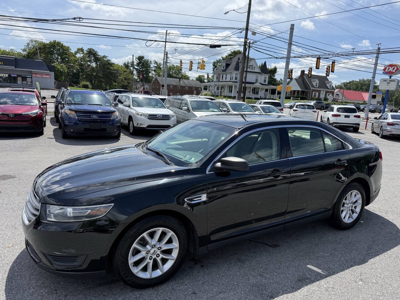 Used 2014 Ford Taurus SE FWD image 27
