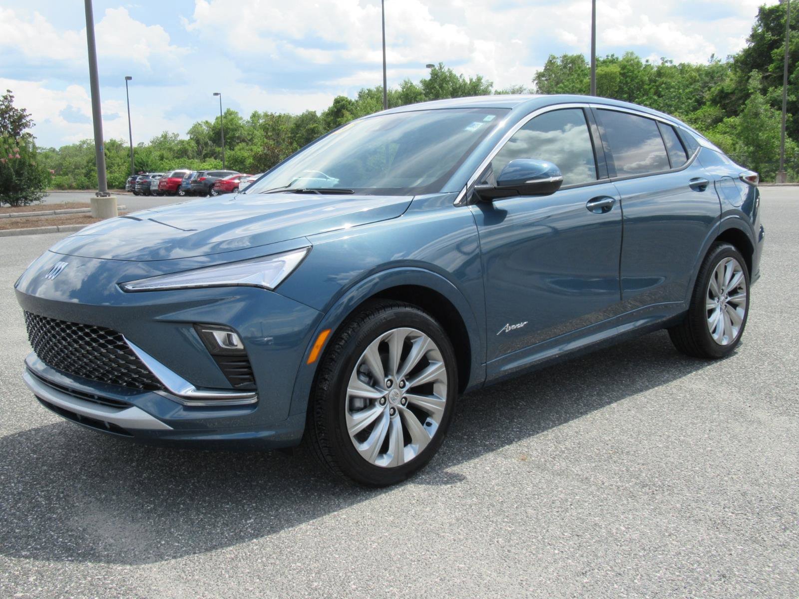 Used 2025 Buick Envista Avenir FWD image 3
