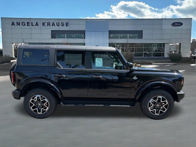 New 2026 Ford Bronco Outer Banks AWD/4WD image 9