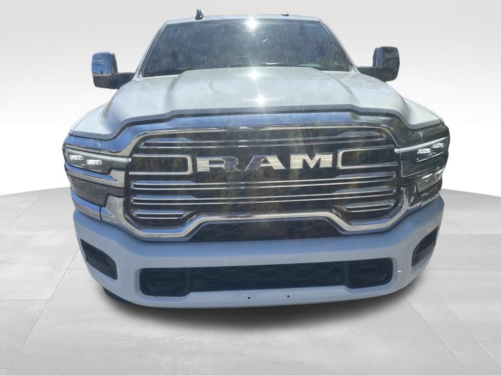 Used 2026 RAM 2500 Laramie AWD/4WD image 32