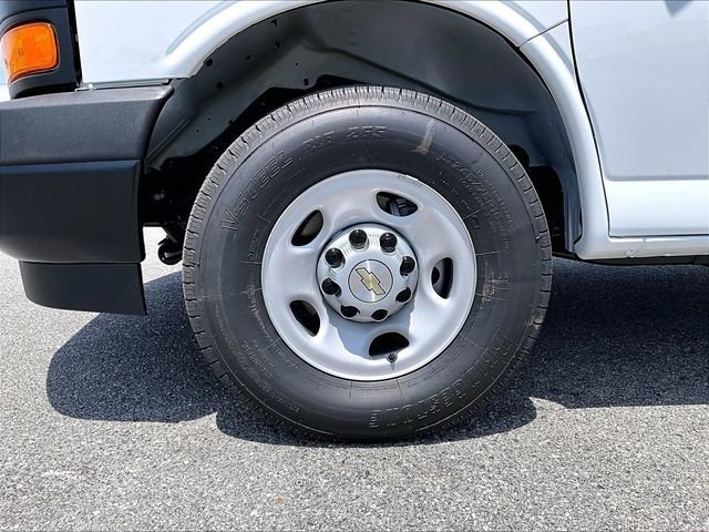 New 2026 Chevrolet Express 2500 w/ Driver Convenience Package RWD image 7