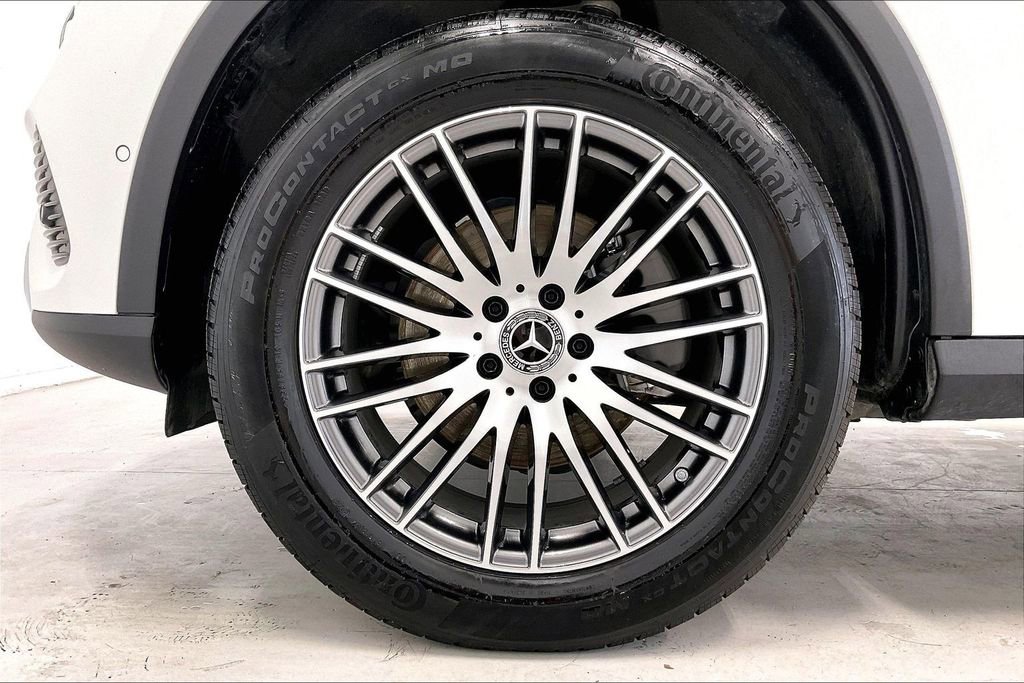 Used 2026 Mercedes-Benz GLC 300 image 10