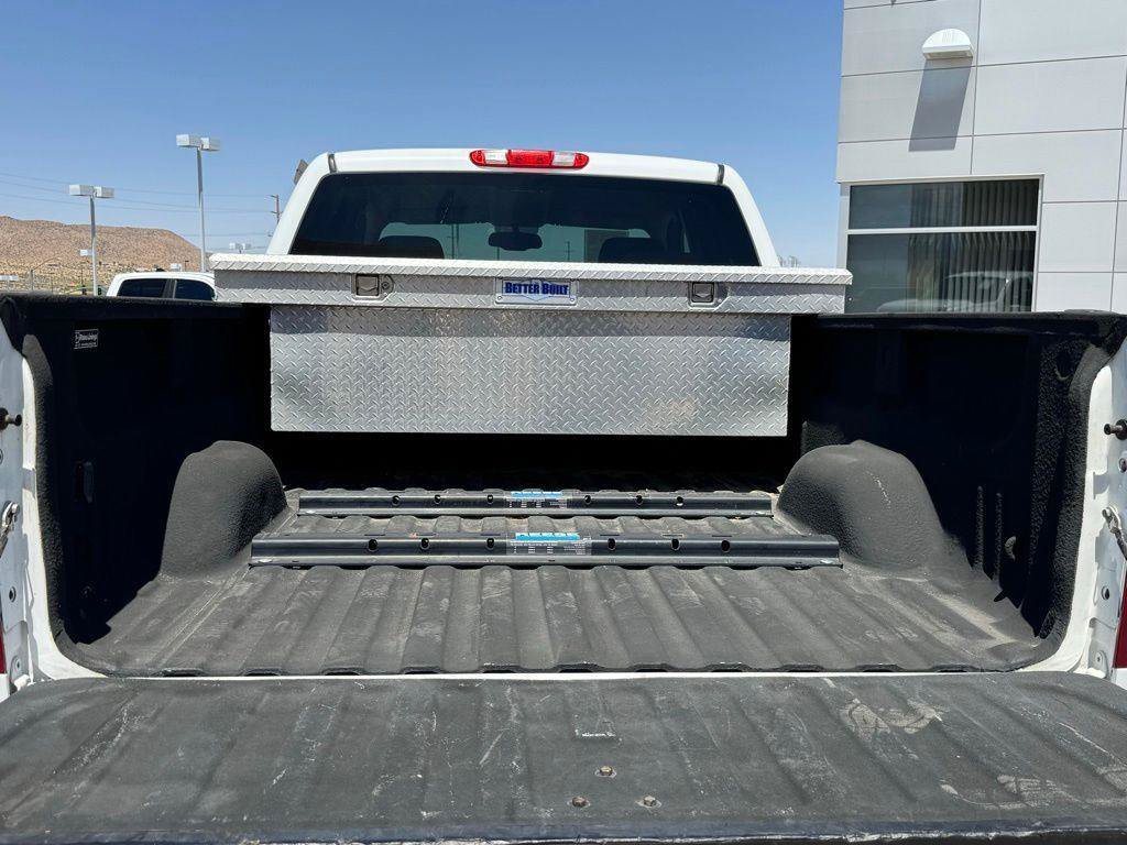 Used 2011 Chevrolet Silverado 2500 LT w/ Interior Plus Package AWD/4WD image 18