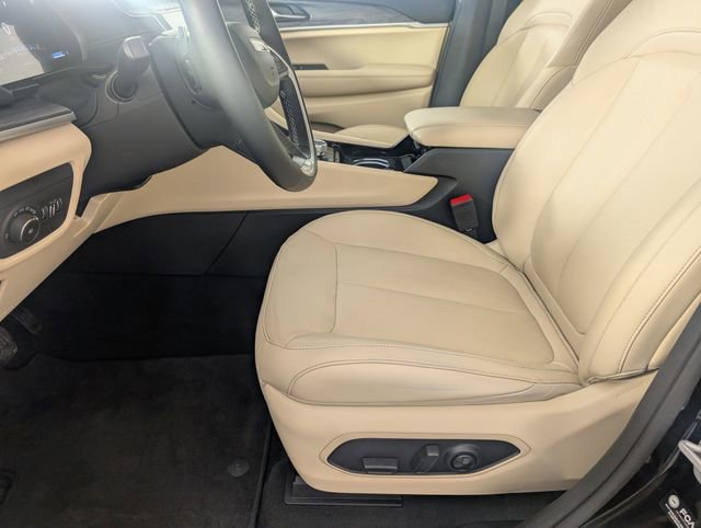 Certified 2022 Jeep Grand Cherokee L Limited image 2