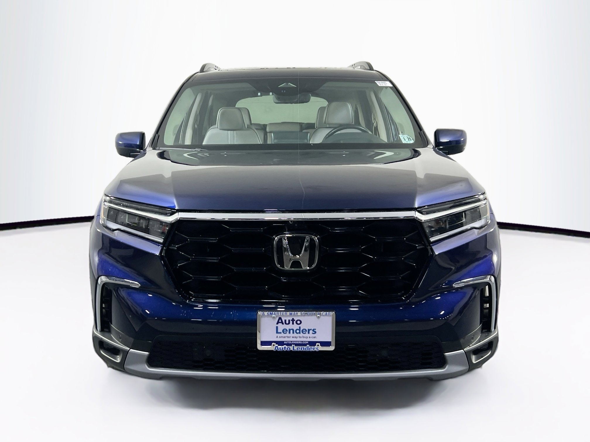 Used 2024 Honda Pilot Elite image 2