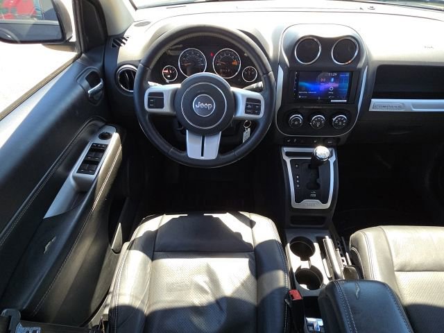 Used 2016 Jeep Compass High Altitude AWD/4WD image 2