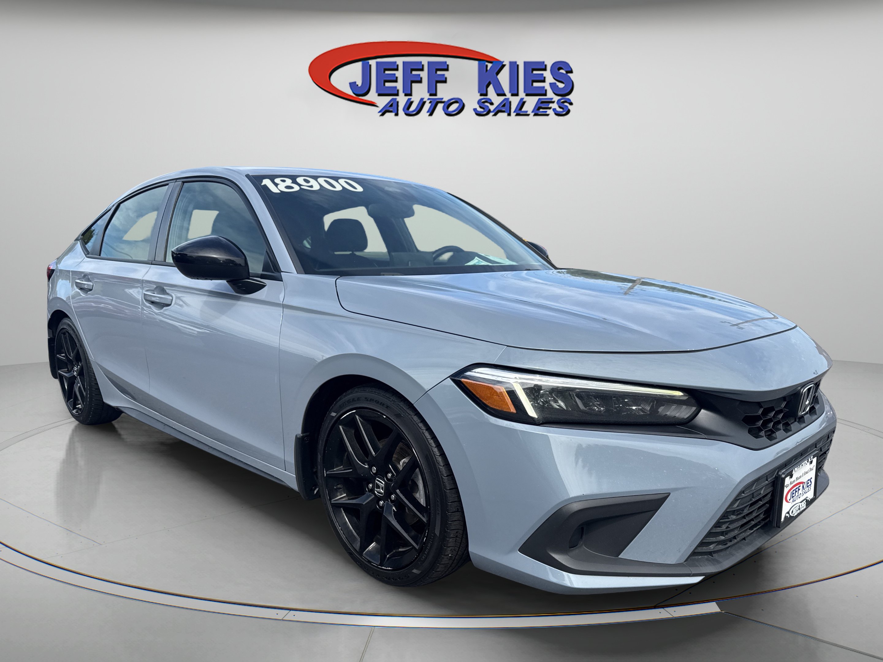 Used 2023 Honda Civic Sport image 3